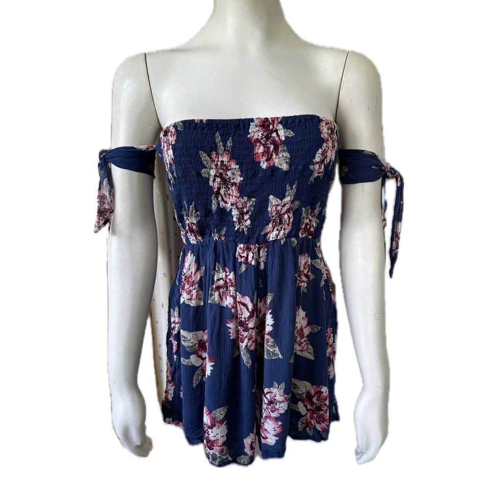 Mahina Hawaii Women's Smocked Shirred Side Arm Ties Floral Crinkle Romper M